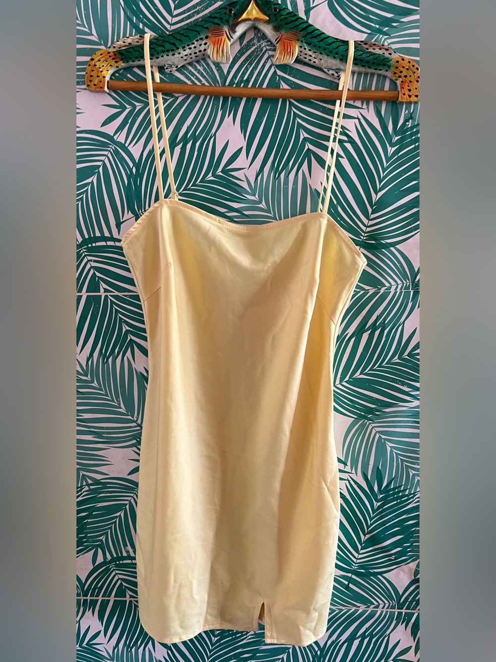 Polly lemon Yellow satin Slip mini Dress with Spaghetti Straps Sz 4
